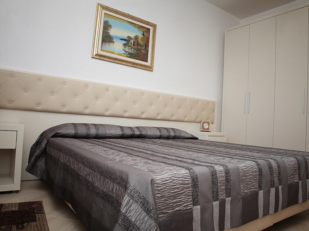 Martin Apartment Влёра Экстерьер фото